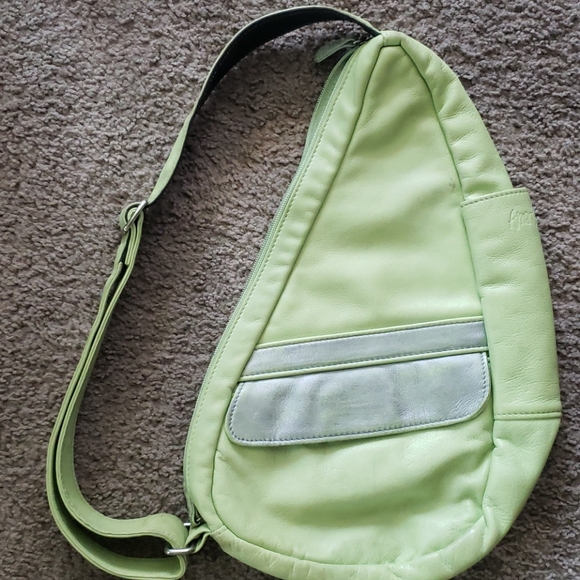 Ameri One Shoulder Sling Bag - Picture 2 of 8